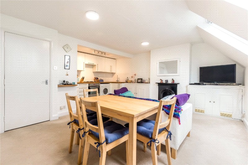 Cromford Road, London, SW18