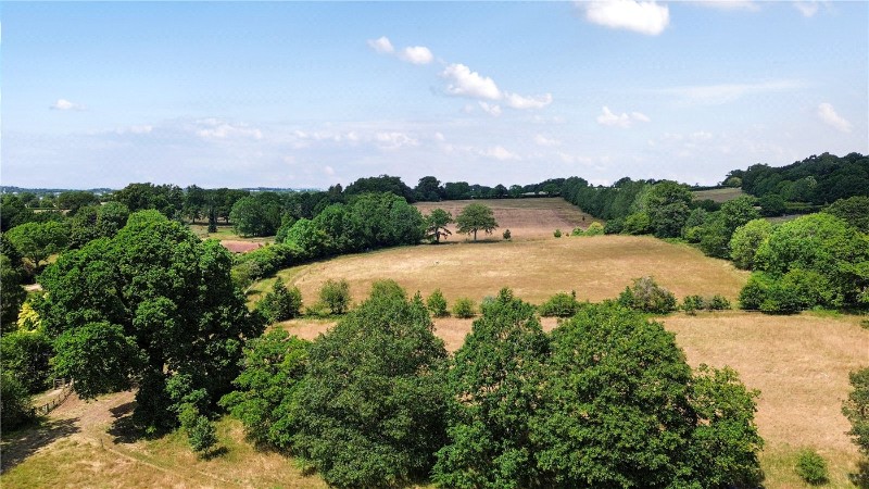 The Village, Finchampstead, Wokingham, Berkshire, RG40