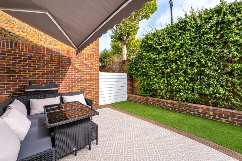 Abinger Mews, London, W9