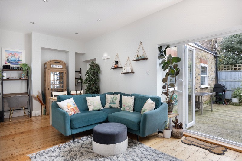Cromford Road, London, SW18