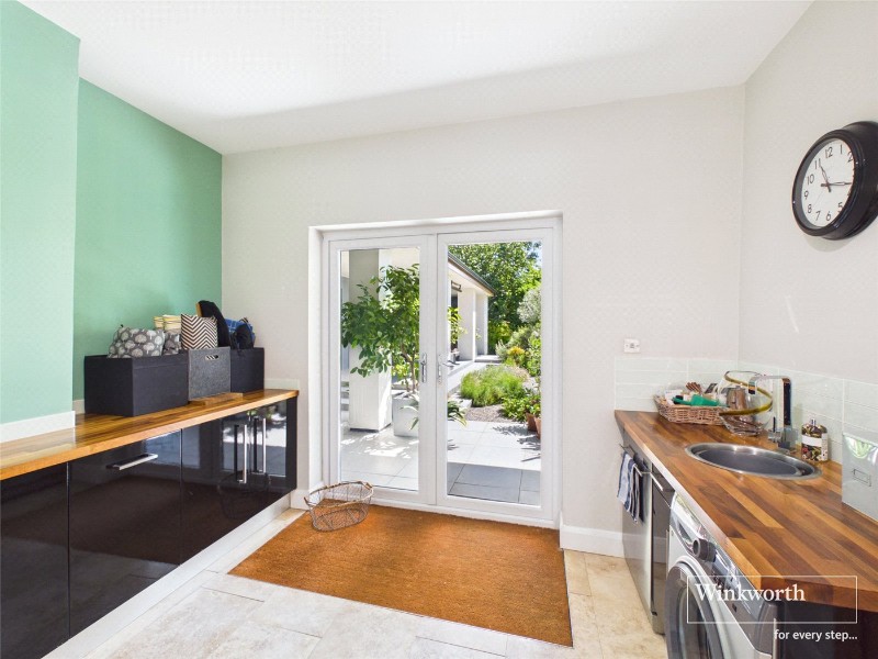 Newbury Road, Headley, Thatcham, Hampshire, RG19