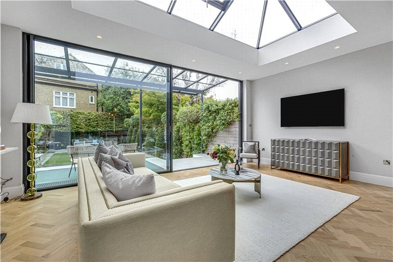 Westmoreland Road, Barnes, London, SW13