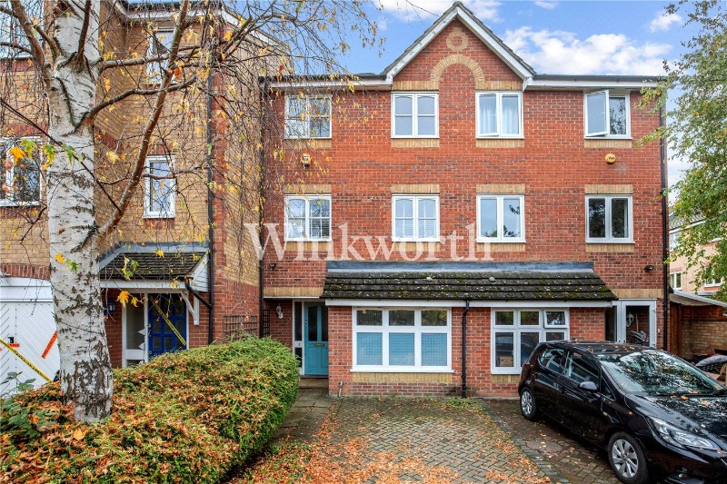 Westminster Drive, London, N13