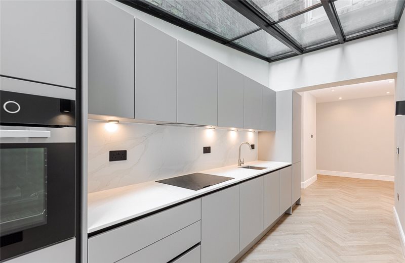 Alderney Street, London, SW1V