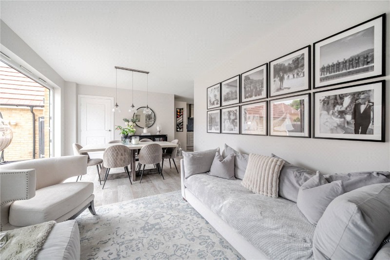 Austen Grove, Arborfield Green, Reading, Berkshire, RG2