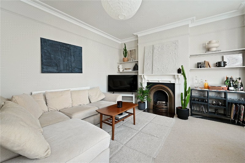 Bathurst Gardens, London, NW10