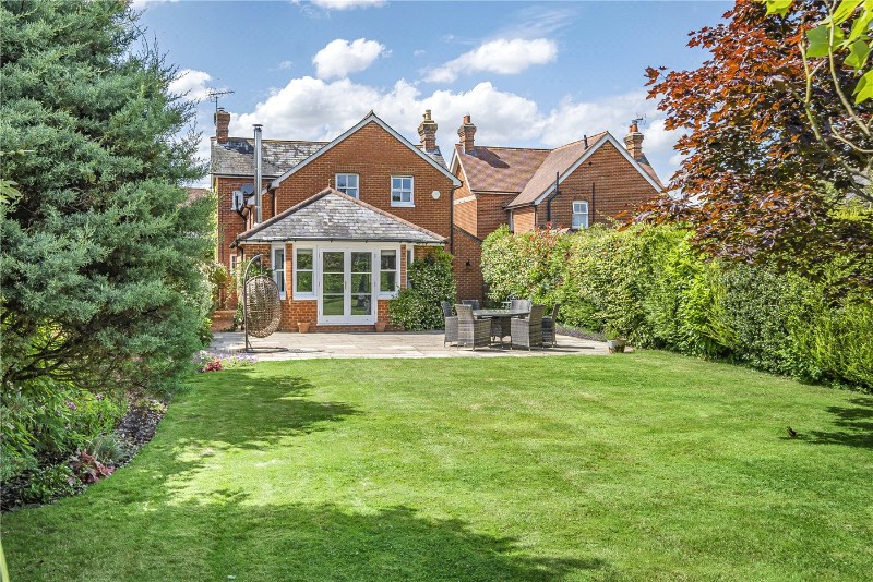 Lickfolds Road, Rowledge, Farnham, Surrey, GU10