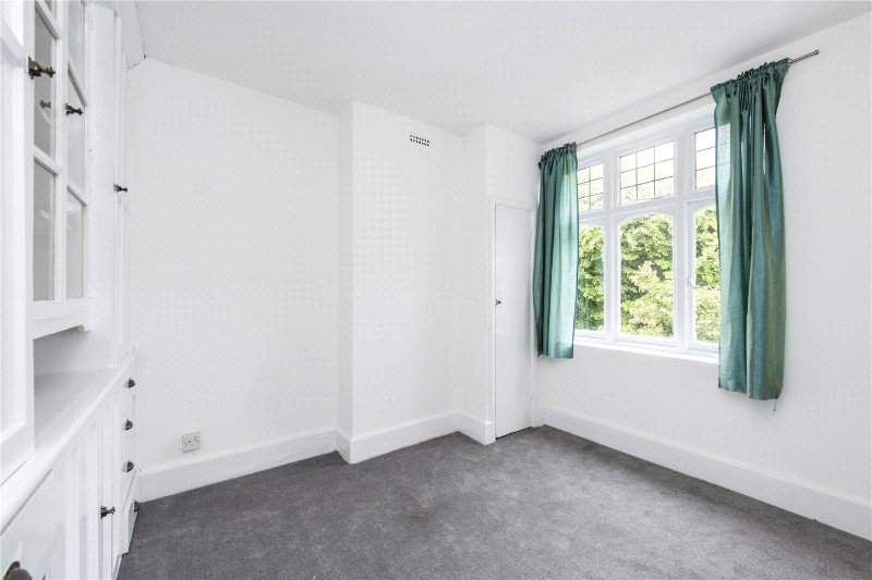 Woodbourne Avenue, London, SW16
