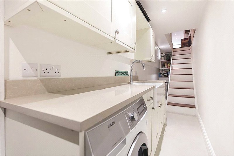 Cromford Road, Putney, SW18