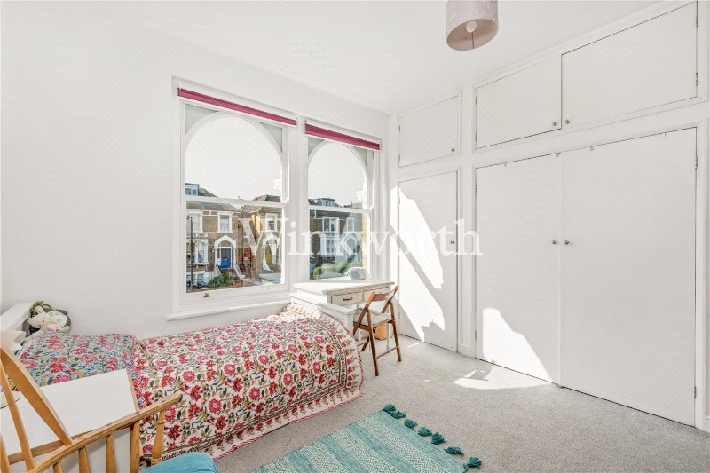 Queens Drive, London, N4