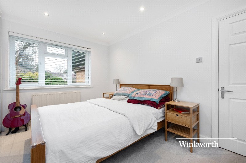 Warwick Road, New Barnet, EN5