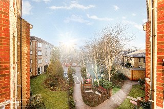 Fishers Lane, London, W4