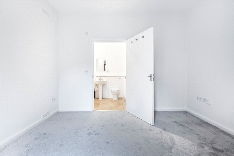 East End Road, East Finchley, London, N2