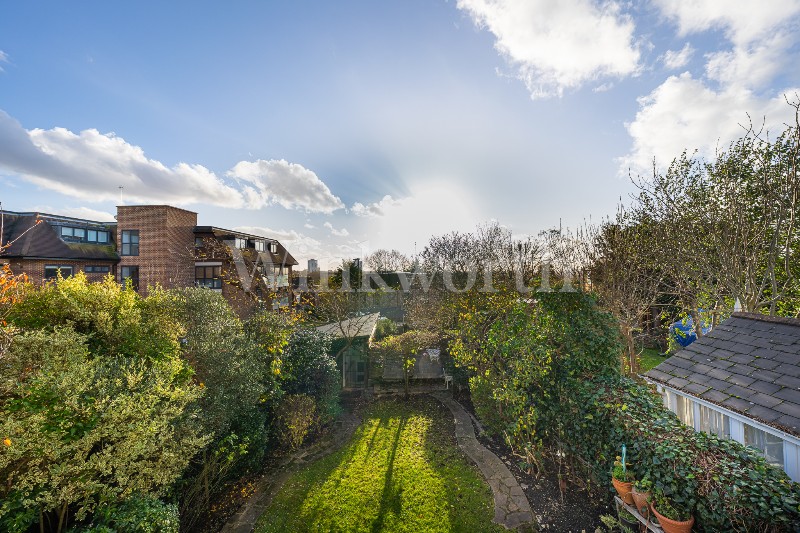 The Ridgeway, London, NW11
