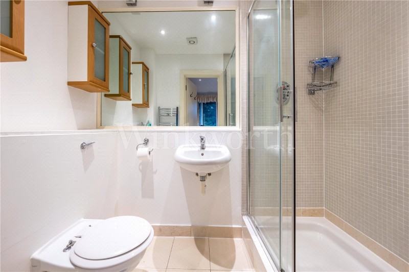 Golders Green Crescent, London, NW11