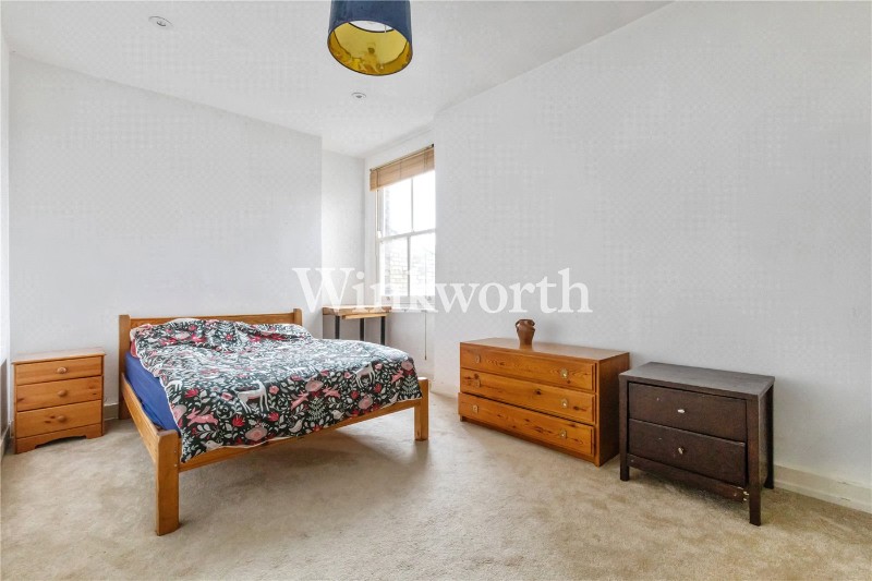 Grand Parade, London, N4