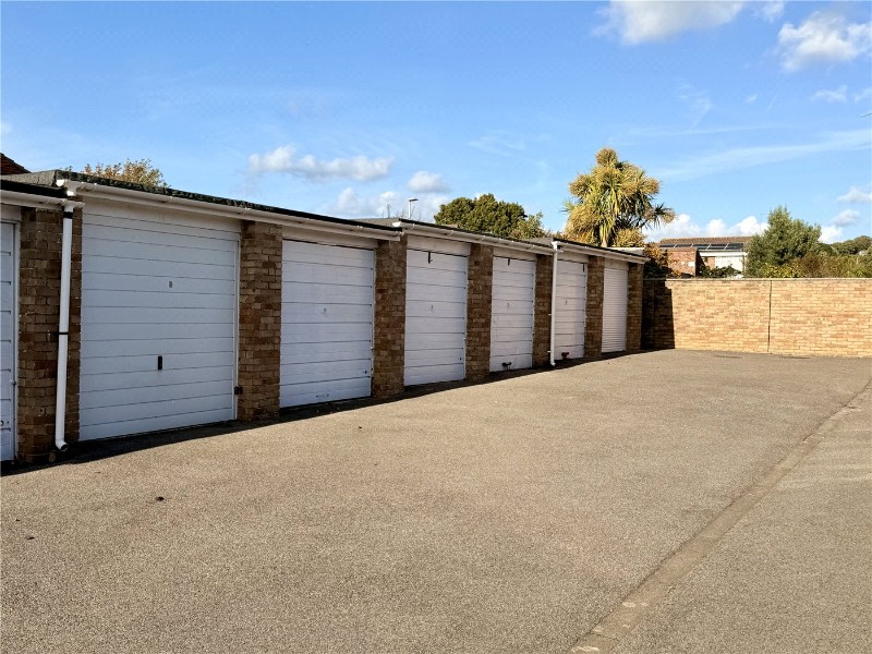 Wedgwood Drive, Whitecliff, Poole, BH14