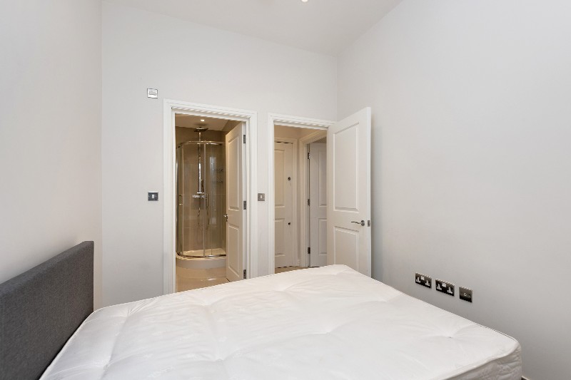 Randolph Avenue, London, W9