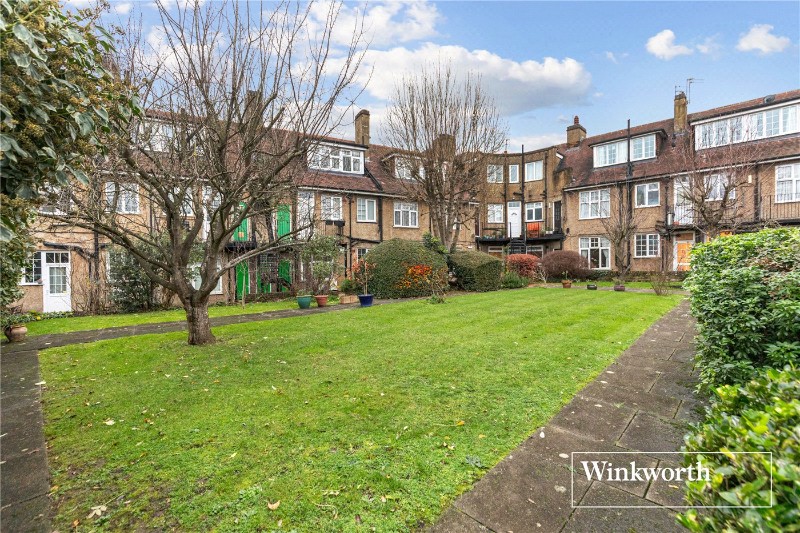 East End Road, London, N3