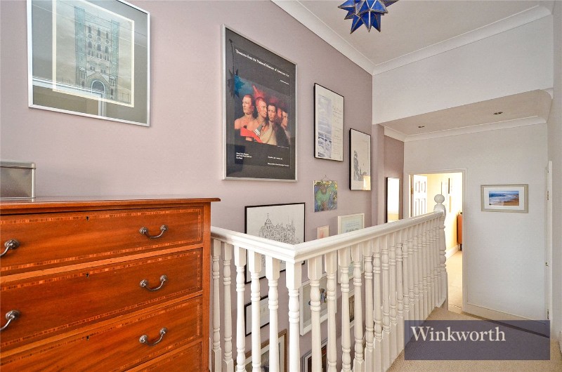 Kirkstall Avenue, London, N17
