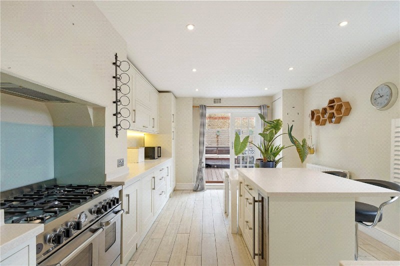 Klea Avenue, London, SW4