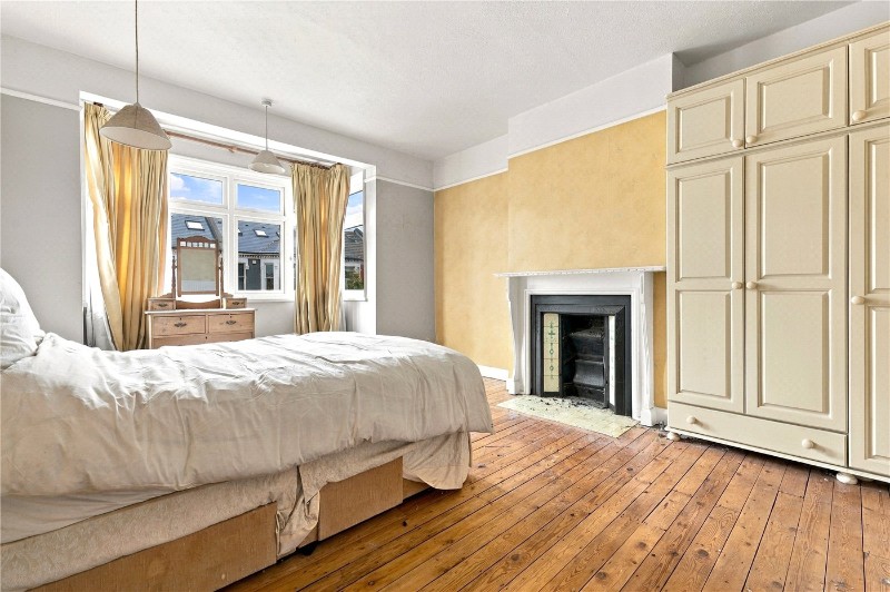 Tooting Bec Road, London, SW17