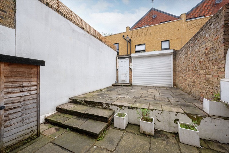 Ordnance Mews, London, NW8