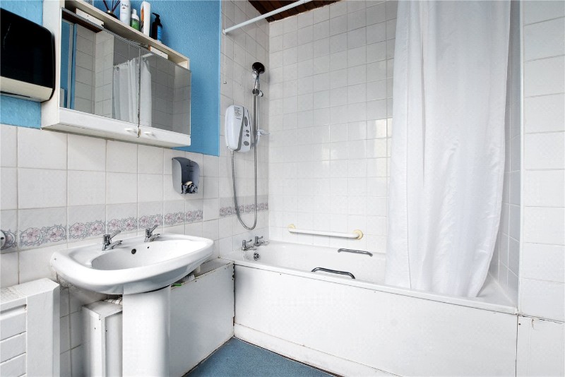 Doyle Gardens, London, NW10