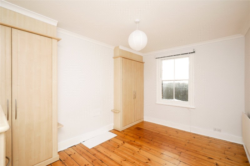 Grange Park, London, W5