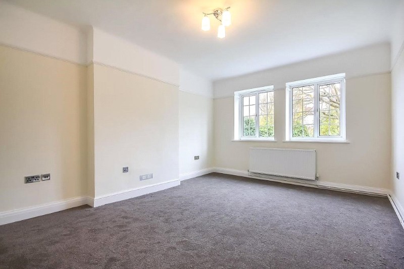 Gloucester Court, Kew Road, Kew, Surrey, TW9