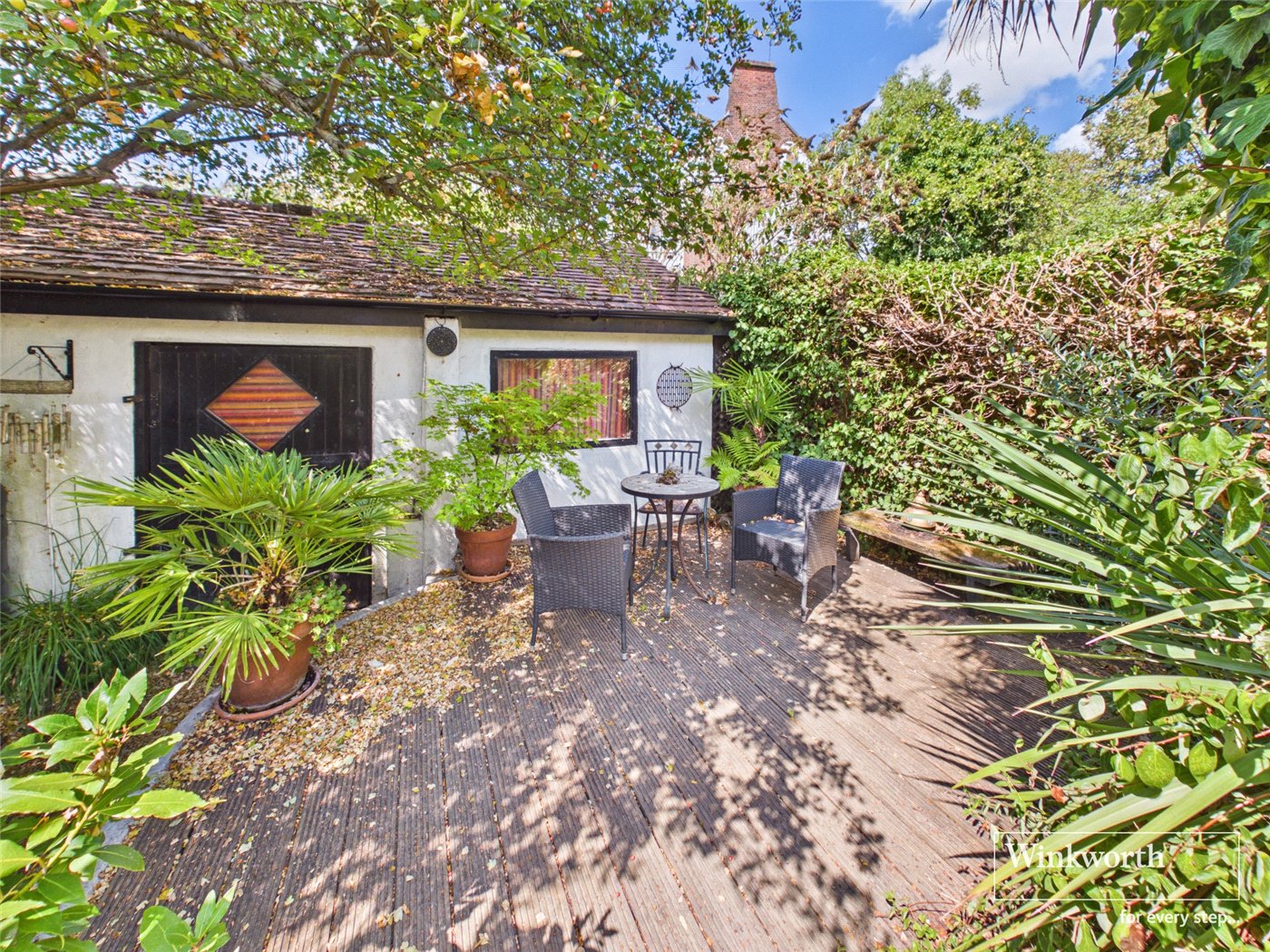 Outbuilding/Garage