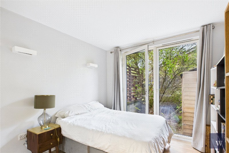 Mountearl Gardens, London, SW16