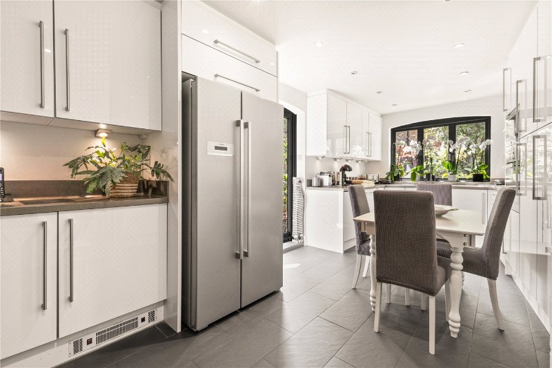 Brayburne Avenue, London, SW4