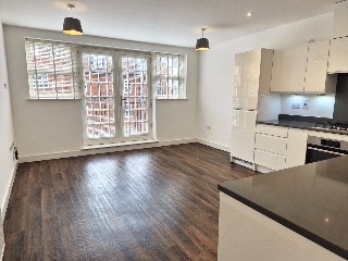 Collison Avenue, Barnet, EN5