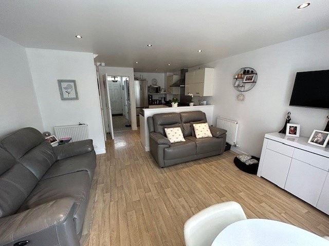 Warwick Close, Bourne, Lincolnshire, PE10