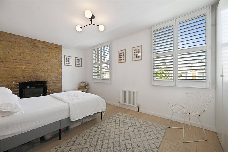 Ellerslie Road, London, W12