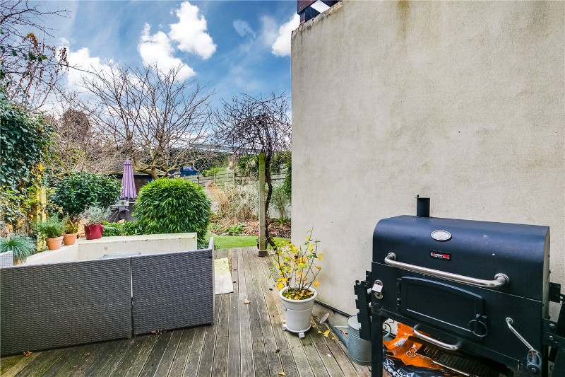 Peterborough Road, London, SW6