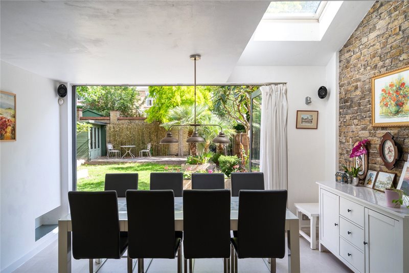 Hollingbourne Road, London, SE24