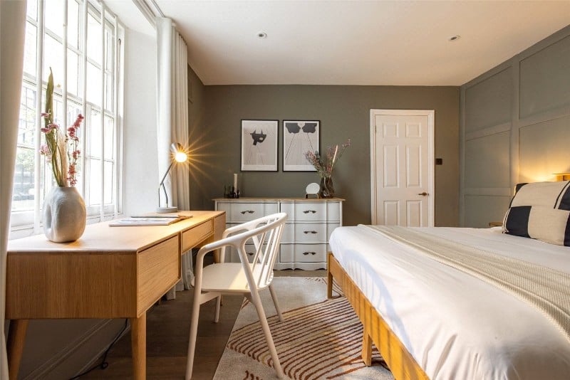Gloucester Mews, Bayswater, W2