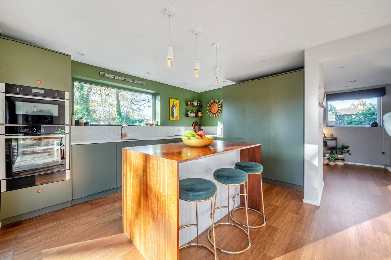 Bat & Ball Lane, Farnham, Surrey, GU10