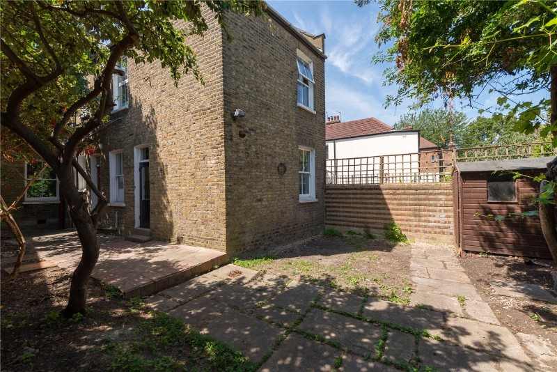 Thames Road, Chiswick, W4