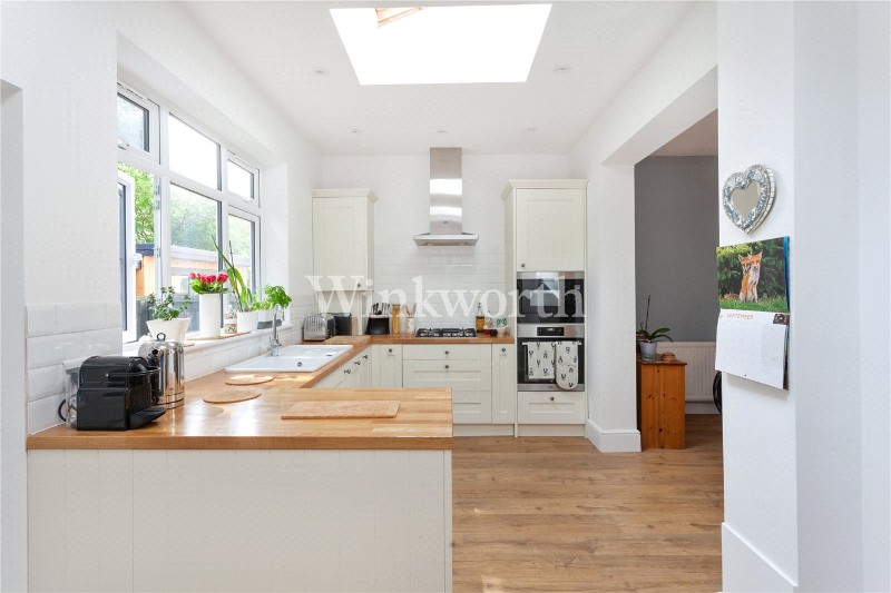 Russell Avenue, London, N22
