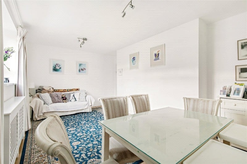 Garratt Lane, London, SW17