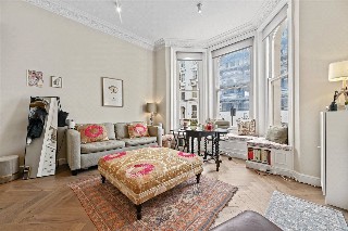 Strathmore Gardens, London, W8
