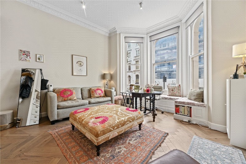 Strathmore Gardens, London, W8