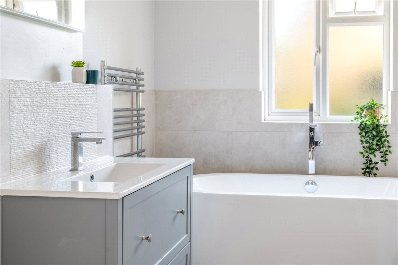 Holly Lane East, Banstead, Surrey, SM7