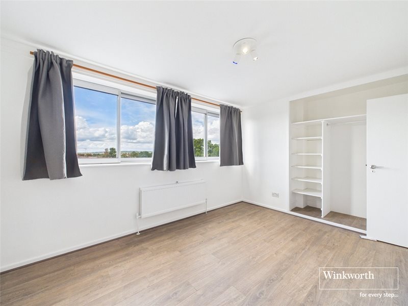 Valley Drive, London, NW9