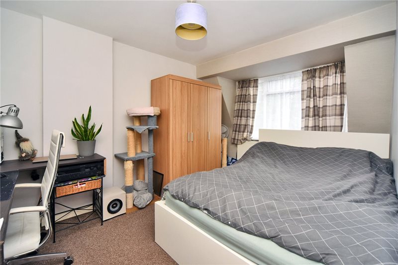 Cheyne Court, Park Road, Banstead, Surrey, SM7