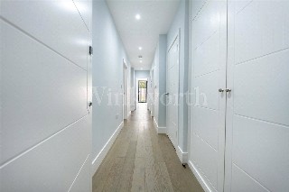 The Vale, London, NW11