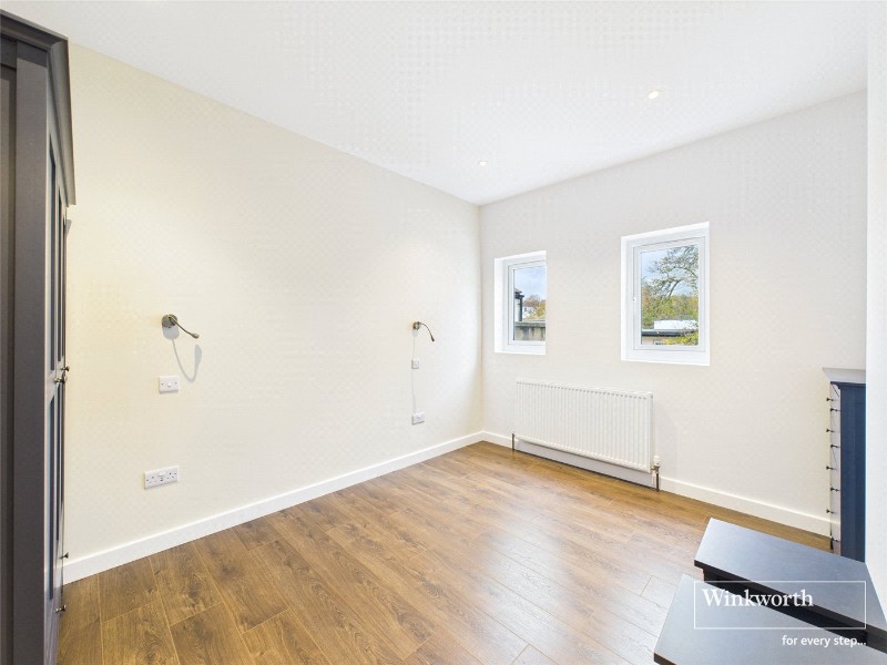 Station Road, Hendon, NW4